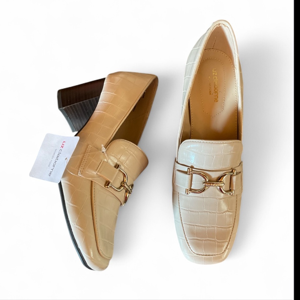 Beige Croc-Embossed Women's Pointed-toe Pumps with with Gold Buckle